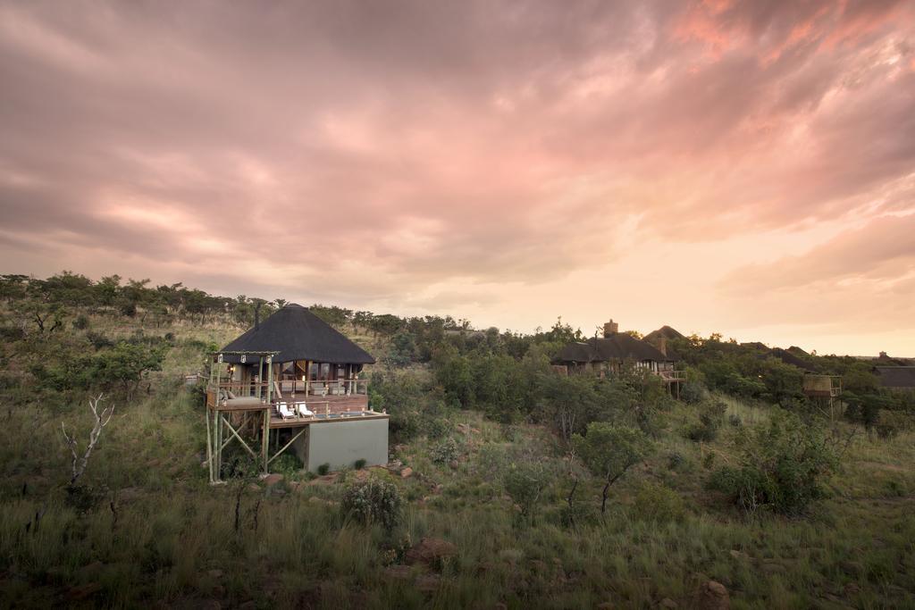 محمية ويلغيفوندين غايم Mhondoro Safari Lodge & Villa المظهر الخارجي الصورة