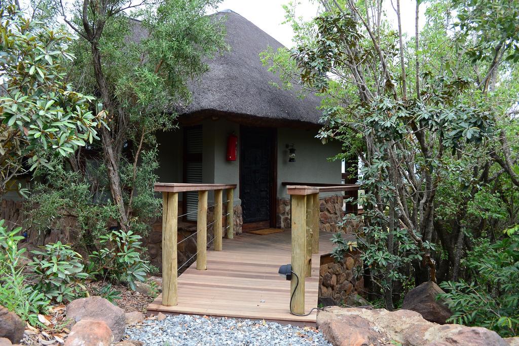 محمية ويلغيفوندين غايم Mhondoro Safari Lodge & Villa المظهر الخارجي الصورة